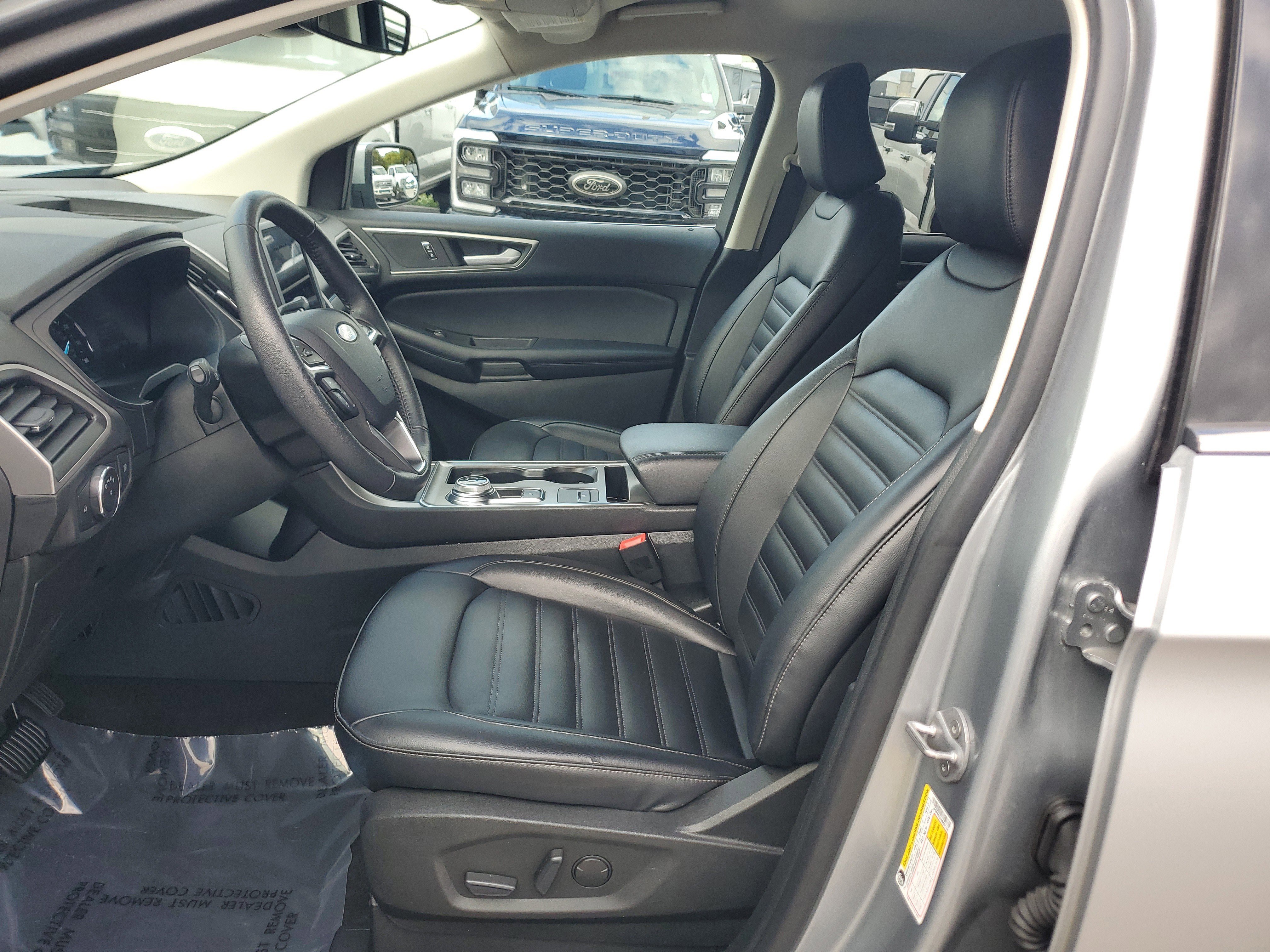 Used 2022 Ford Edge SEL image 11