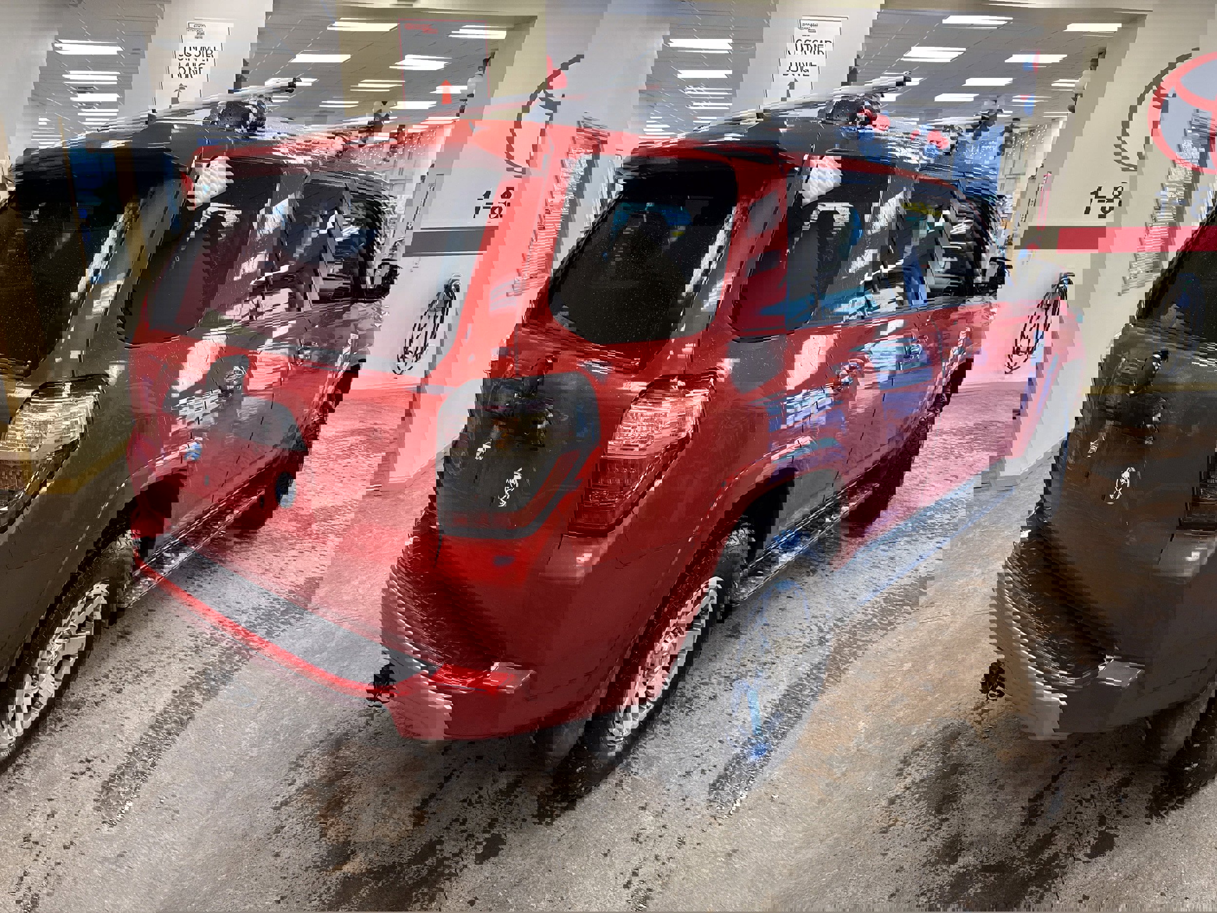 Used 2015 Toyota 4Runner Trail AWD/4WD image 9