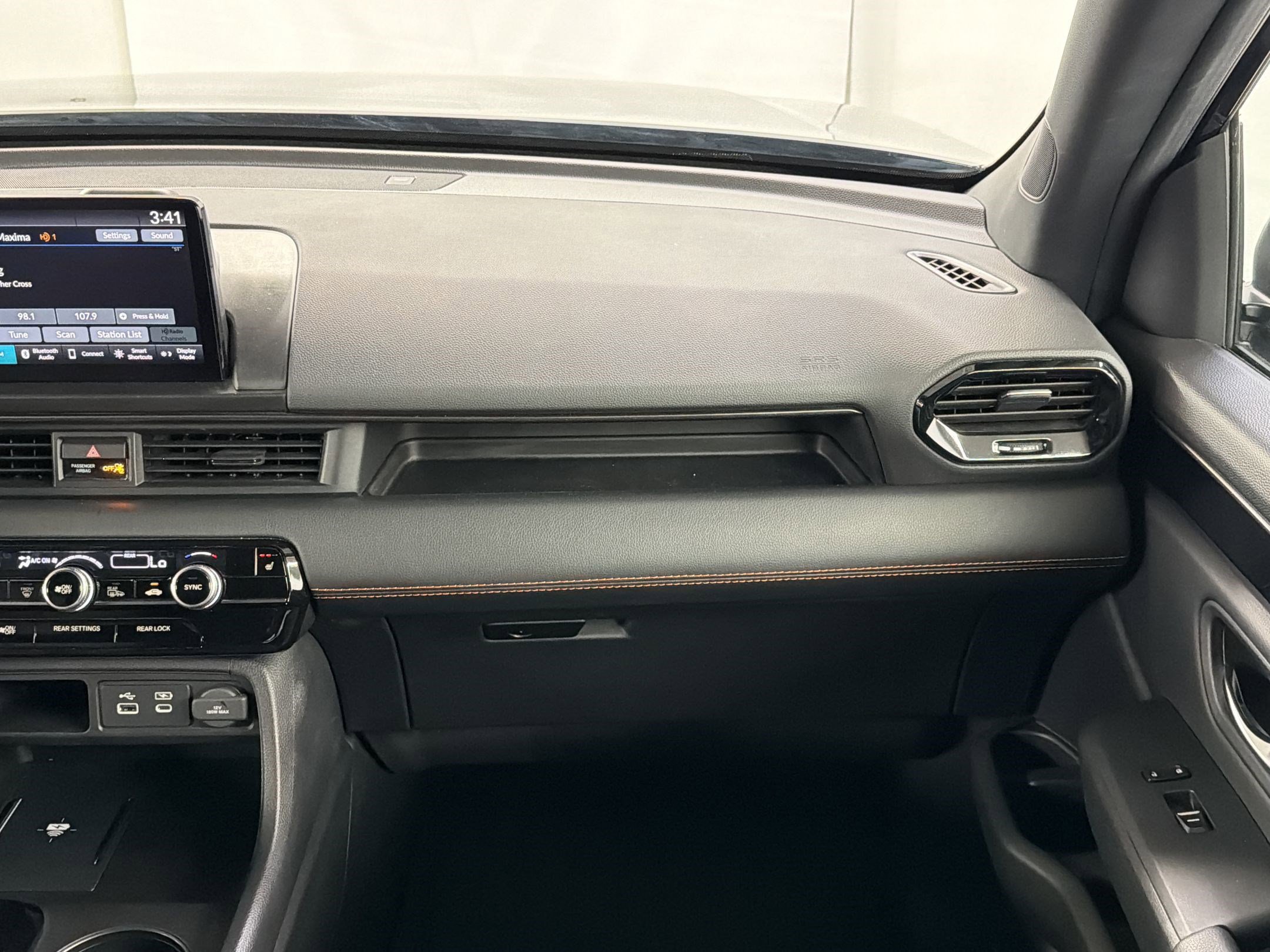 Certified 2025 Honda Pilot TrailSport image 27