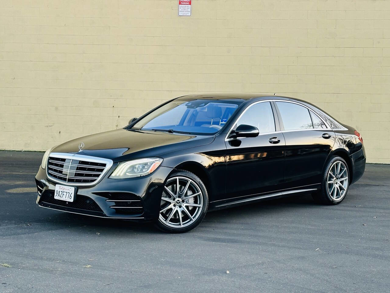 Used 2018 Mercedes-Benz S 560 Sedan image 4