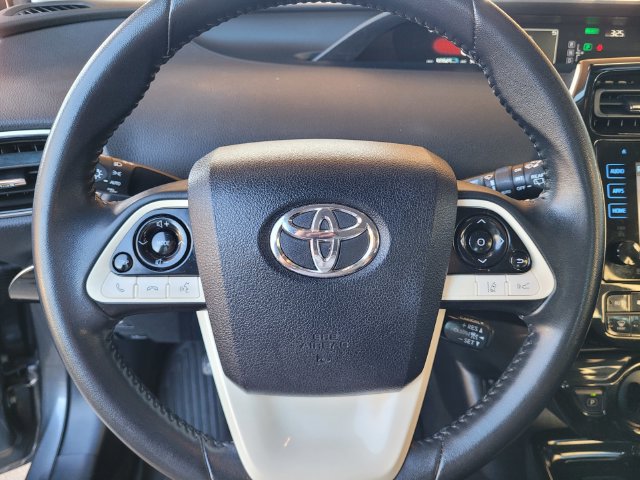 Certified 2017 Toyota Prius Four w/ Advanced Technology Package FWD image 28