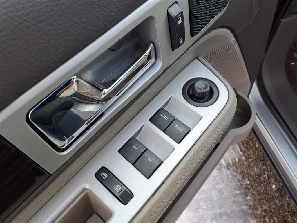 Used 2008 Lincoln MKX 2WD image 15