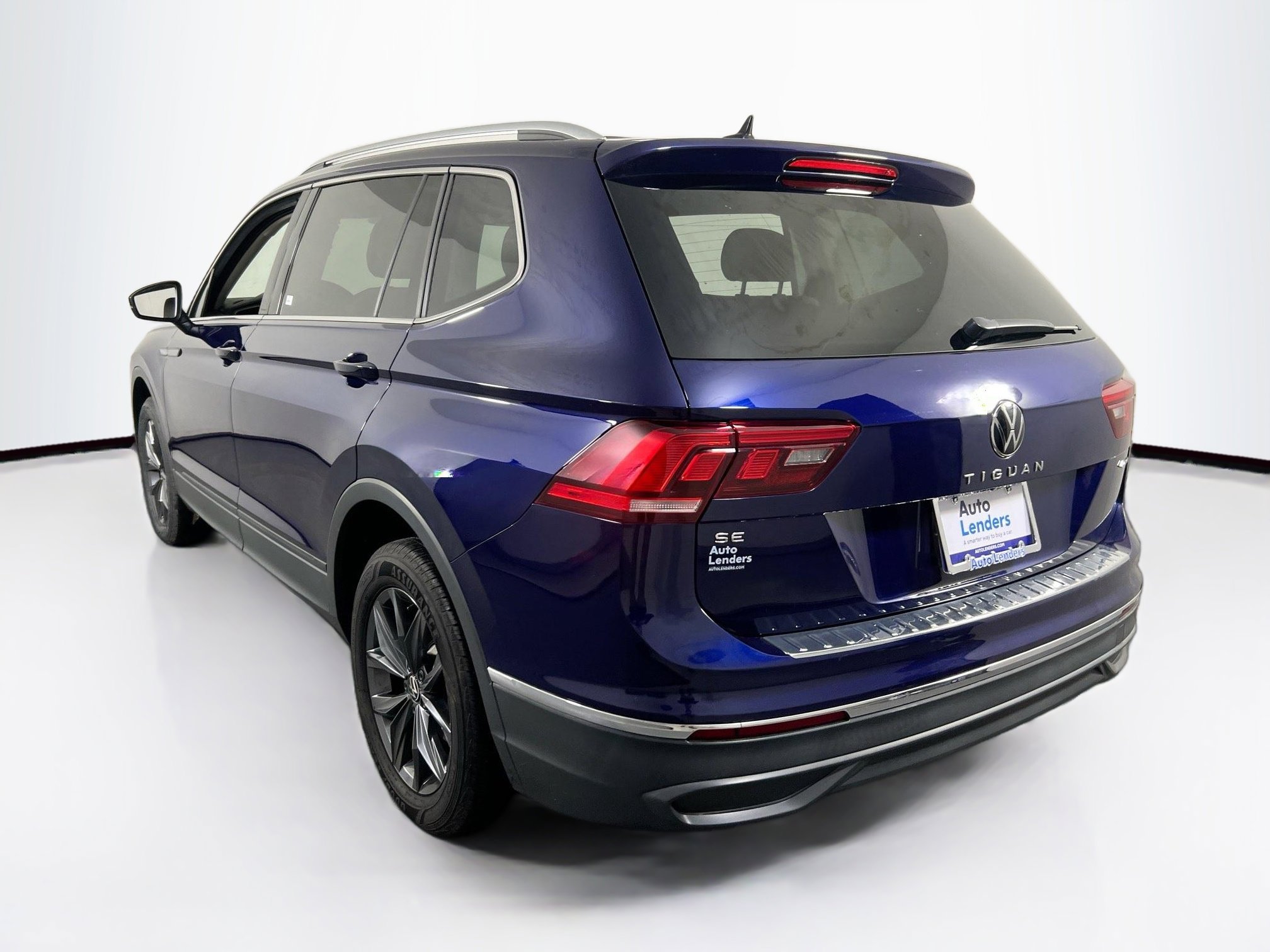 Used 2022 Volkswagen Tiguan SE AWD/4WD image 7
