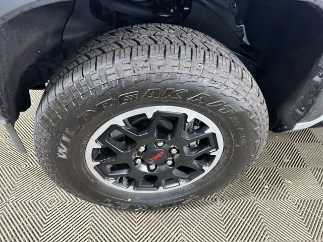Used 2025 Toyota Tacoma TRD Off-Road image 10