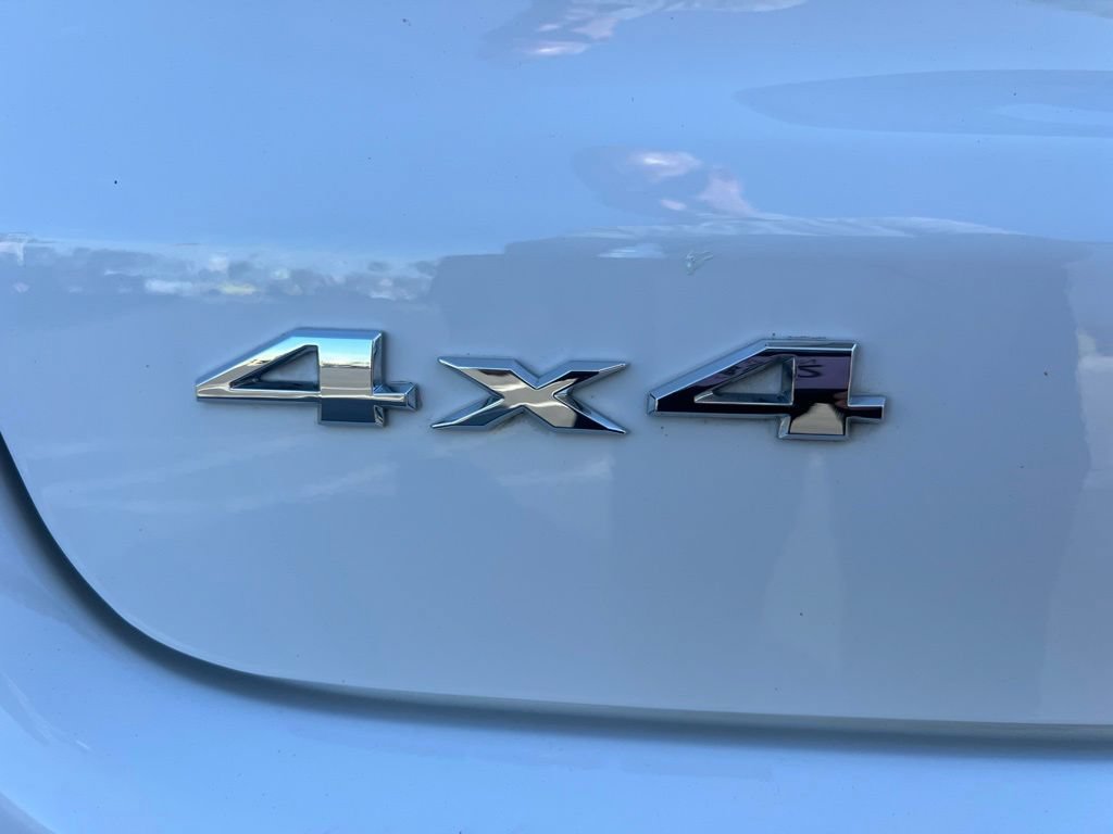 Used 2025 Jeep Compass Limited AWD/4WD image 13