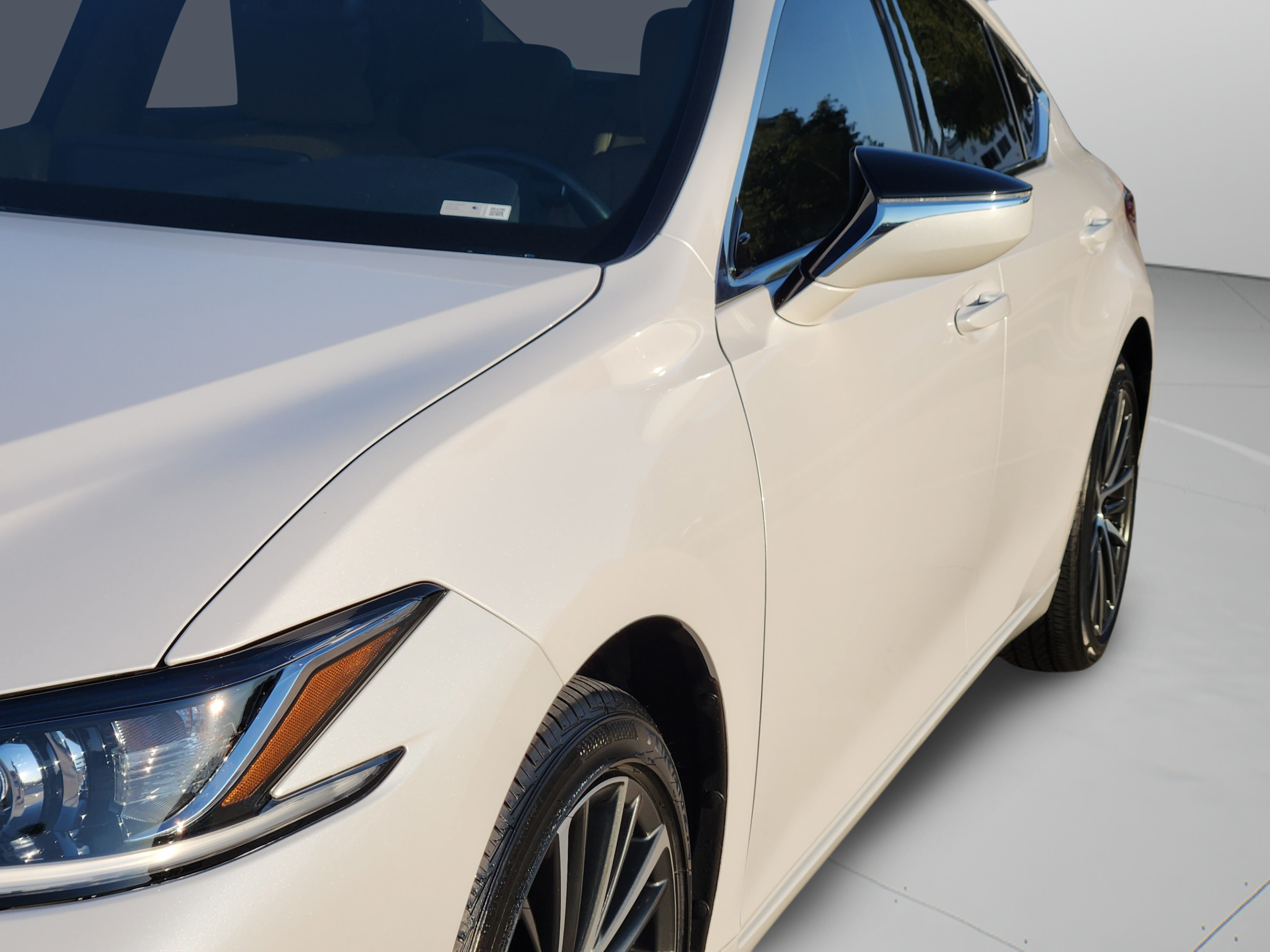 Certified 2025 Lexus ES 350 w/ Premium Package FWD image 47