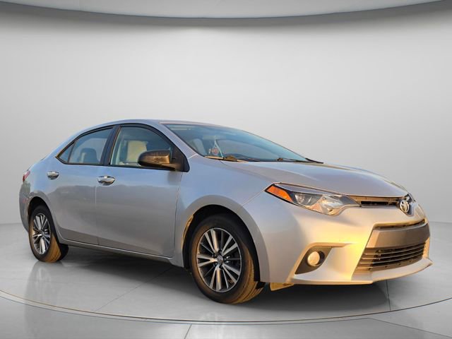 Used 2015 Toyota Corolla LE w/ Driver Convenience Package FWD image 8