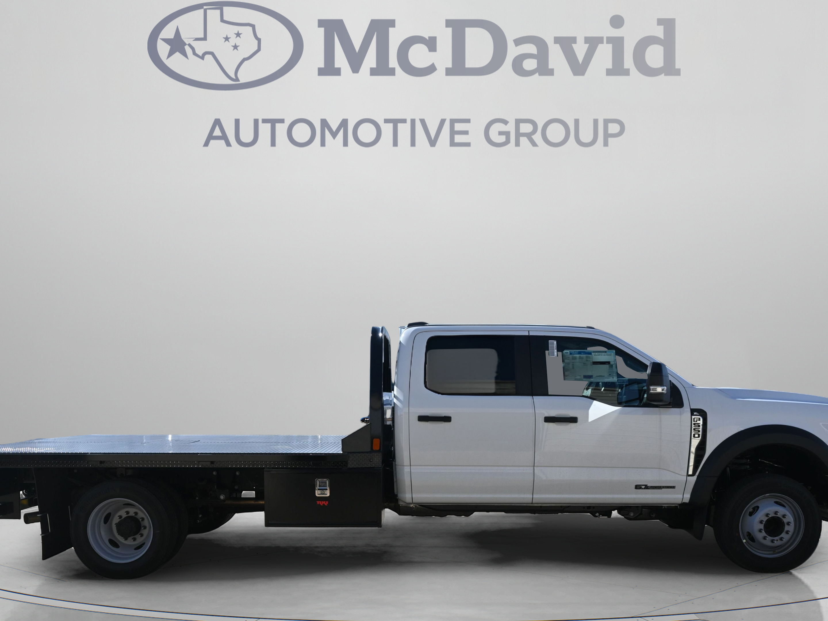 New 2026 Ford F550 2WD Crew Cab image 30