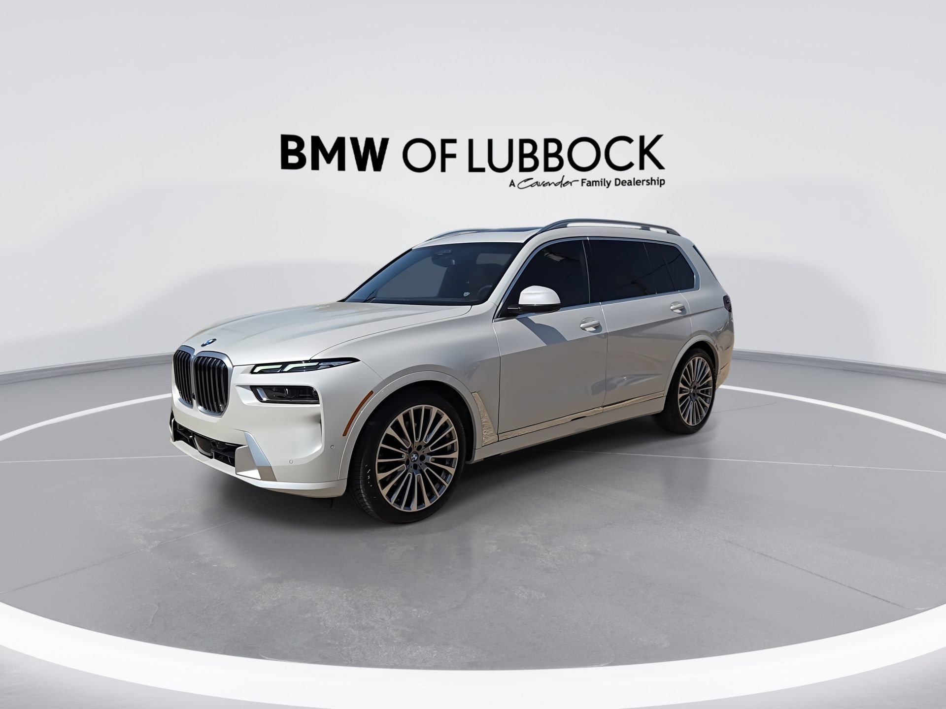 Used 2026 BMW X7 xDrive40i AWD/4WD image 4