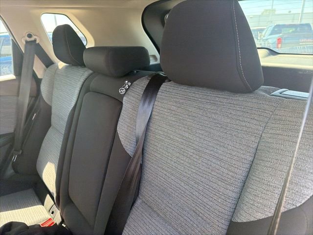 Used 2023 Nissan Rogue SV image 17