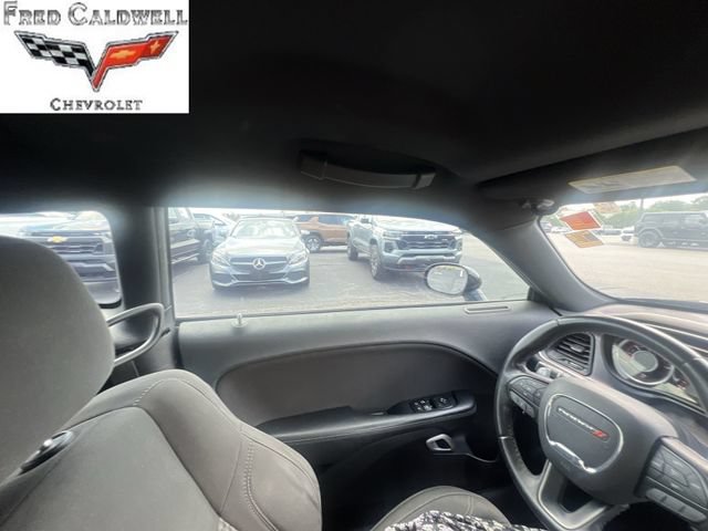 Used 2015 Dodge Challenger SXT w/ Super Sport Group (SS/T) RWD image 15