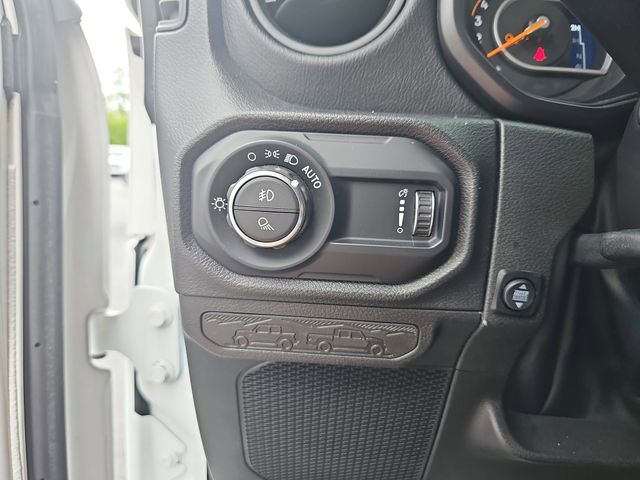 Used 2024 Jeep Gladiator Sport AWD/4WD image 29