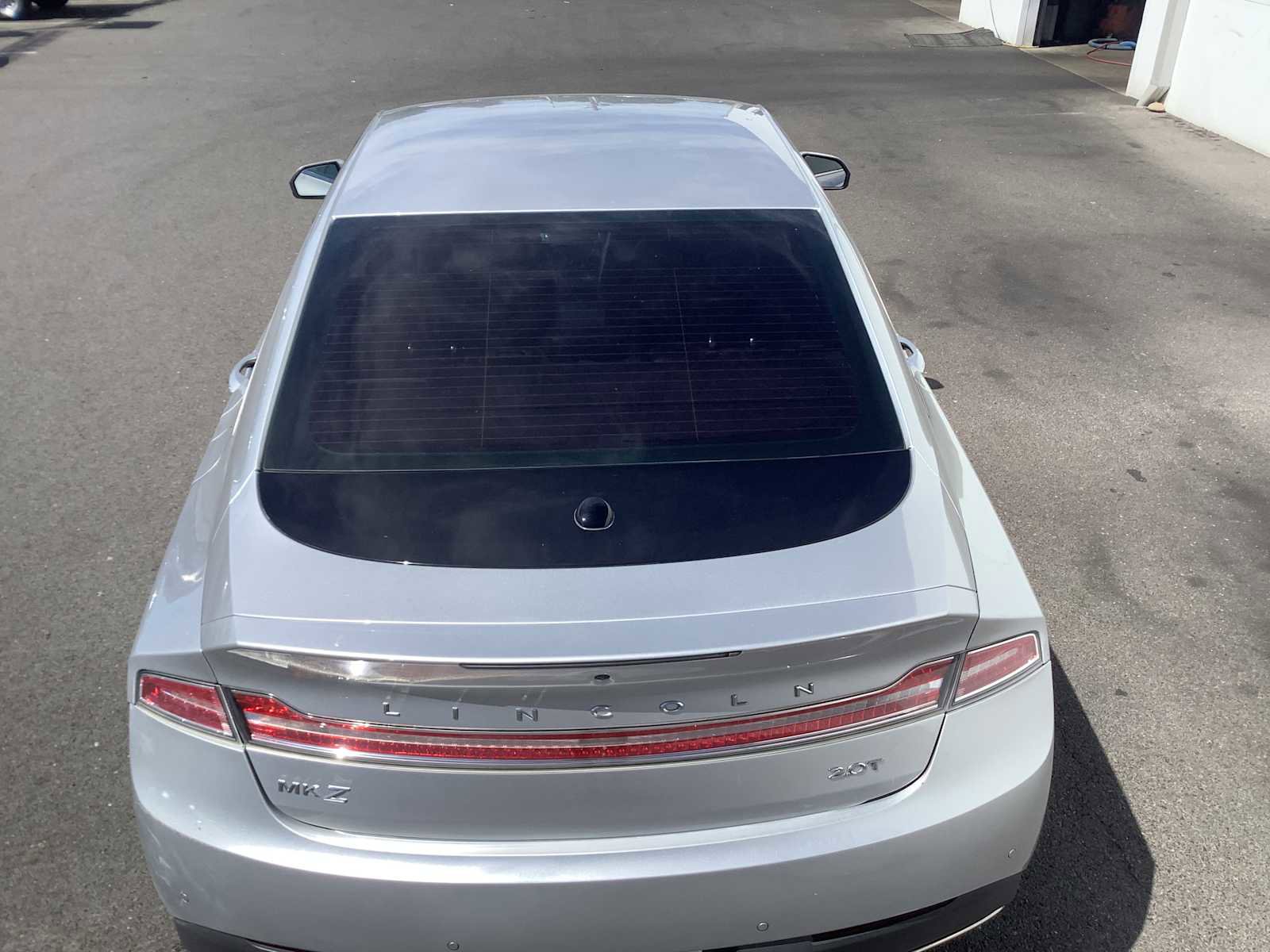 Used 2017 Lincoln MKZ Reserve FWD image 5