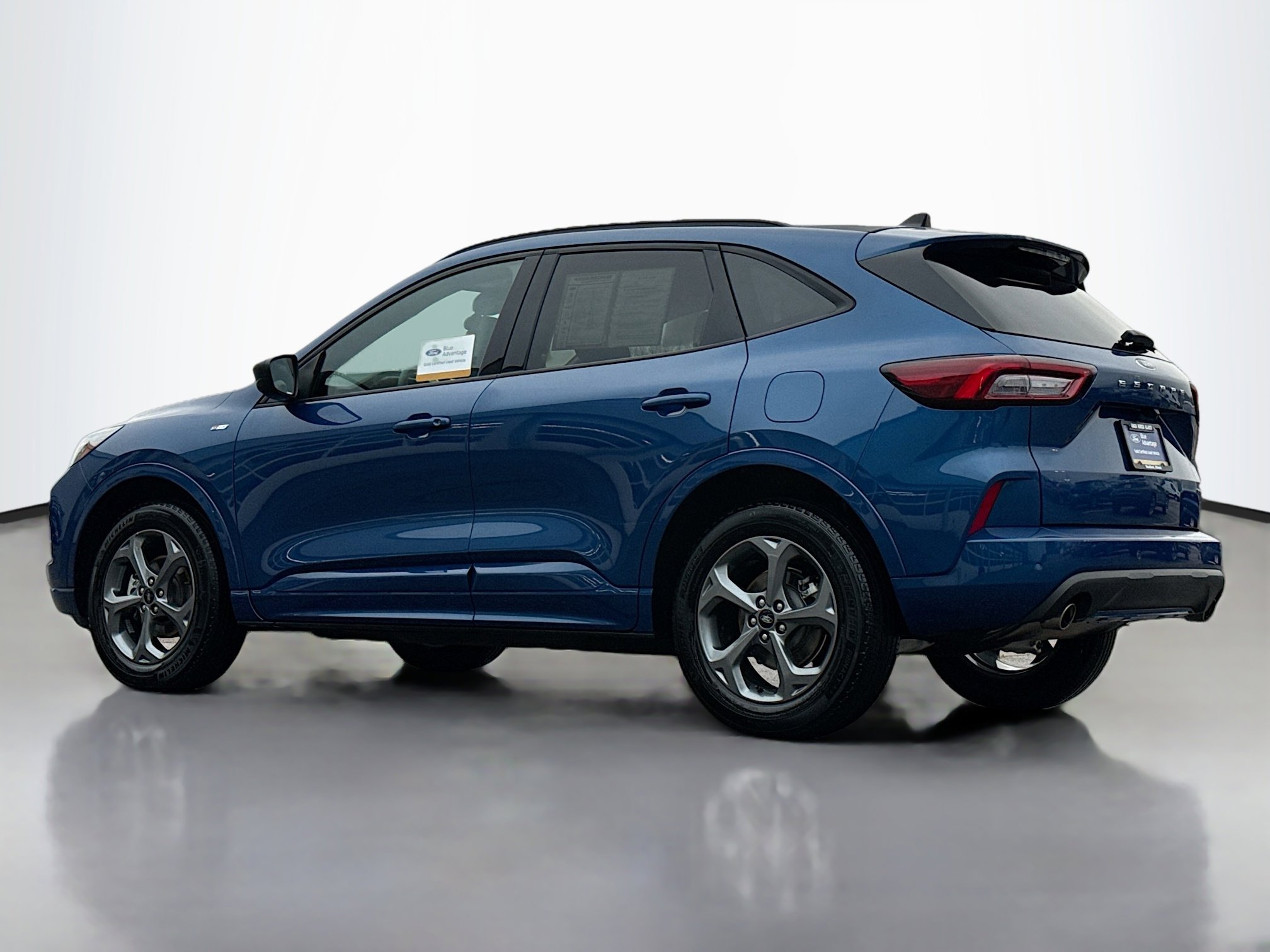 Certified 2023 Ford Escape ST-Line w/ Tech Pack #1 image 13