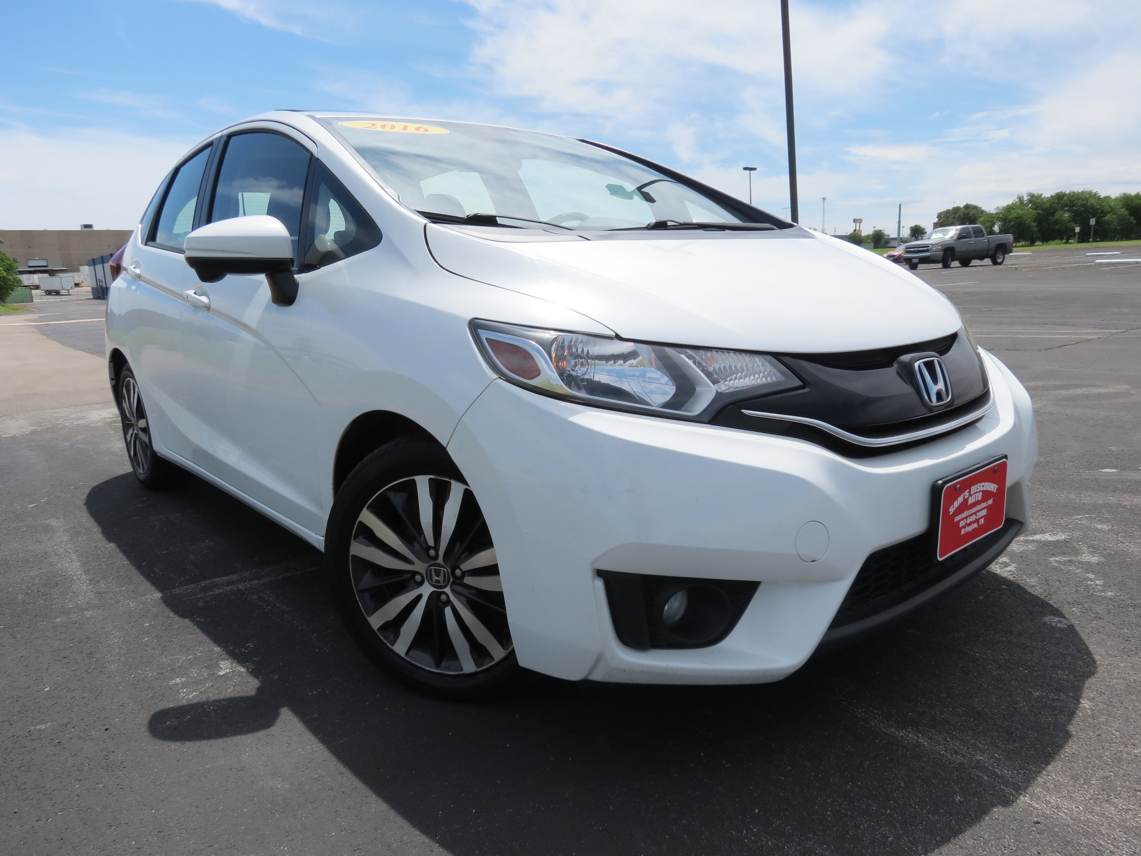 Used 2016 Honda Fit EX image 2