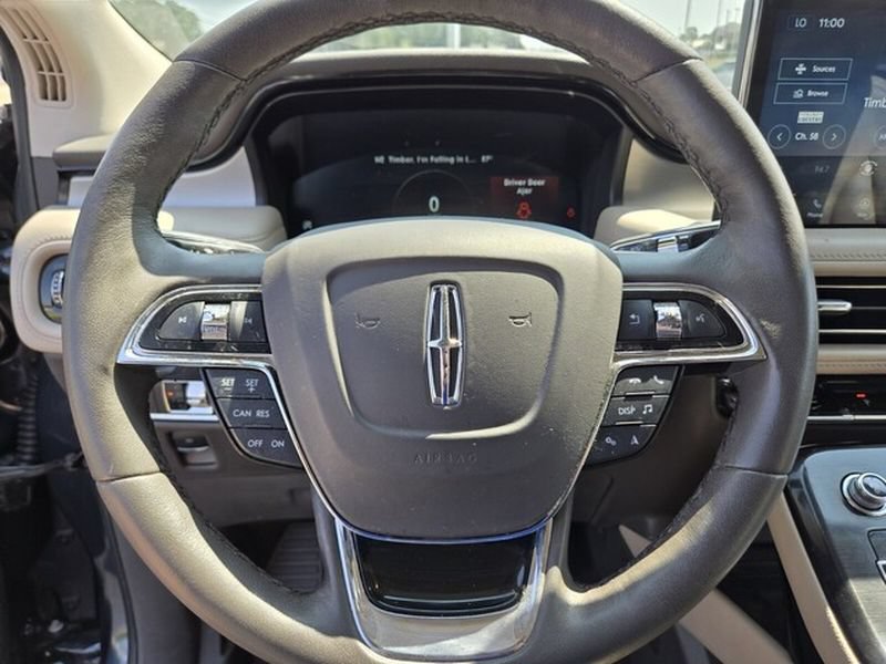 Used 2023 Lincoln Nautilus AWD w/ Premium Package image 30