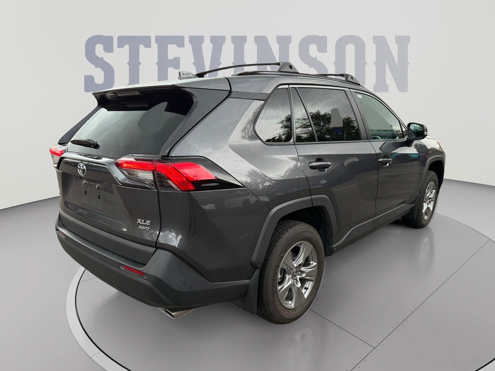 Used 2023 Toyota RAV4 XLE w/ Convenience Package AWD/4WD image 5