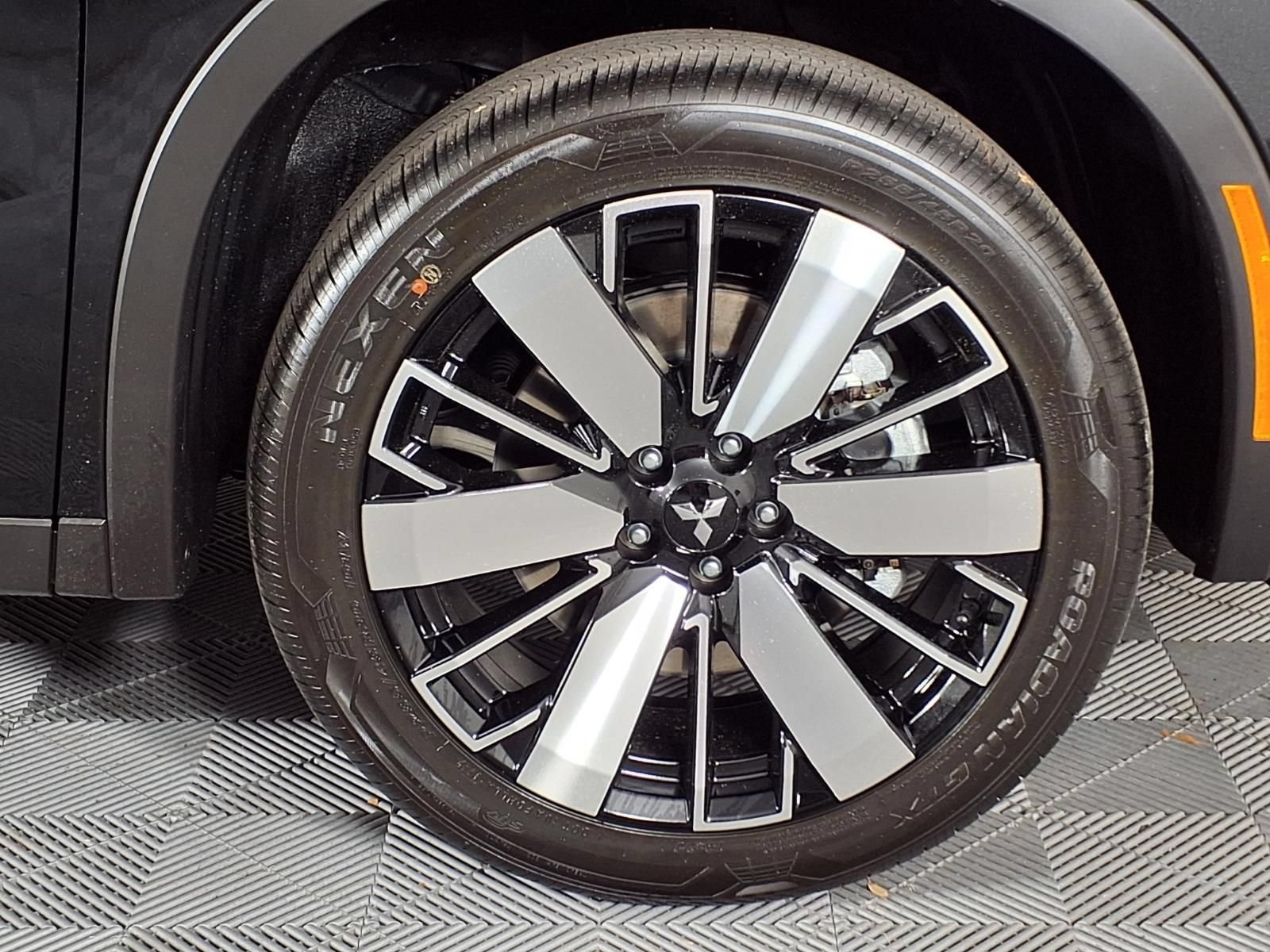 New 2026 Mitsubishi Outlander SE AWD/4WD image 28