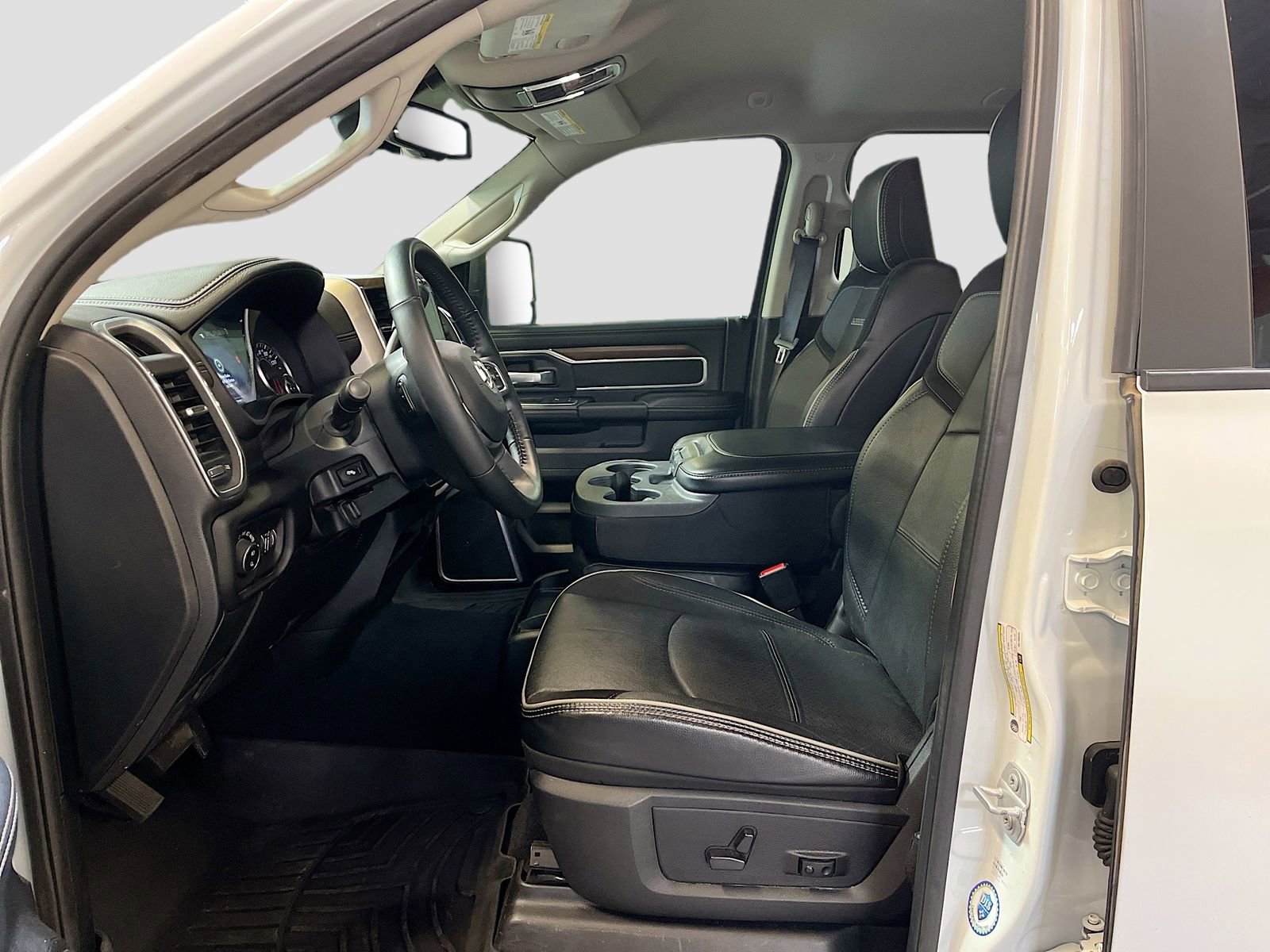 Used 2024 RAM 2500 Laramie image 21