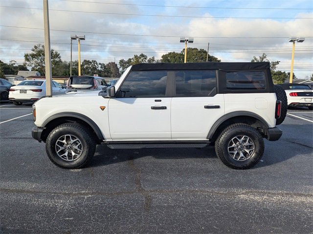 Used 2022 Ford Bronco Badlands image 3