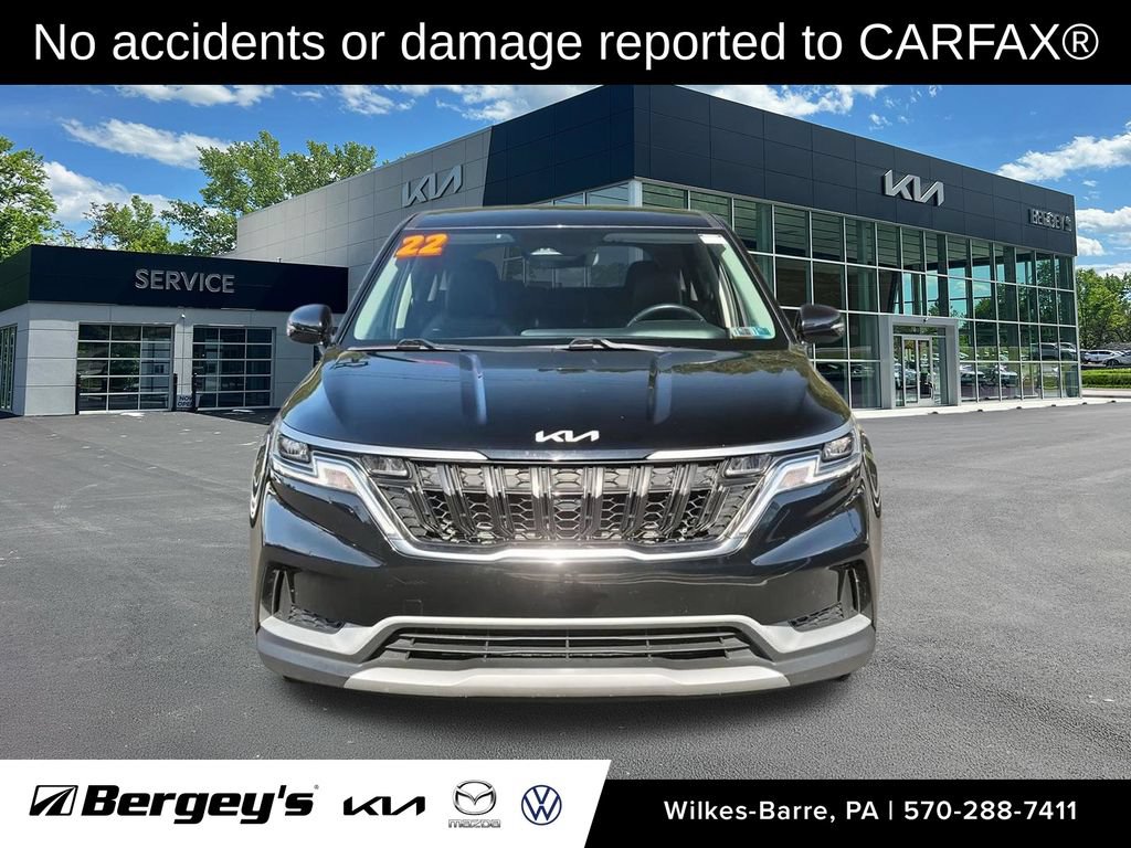 Used 2022 Kia Carnival LX FWD image 2