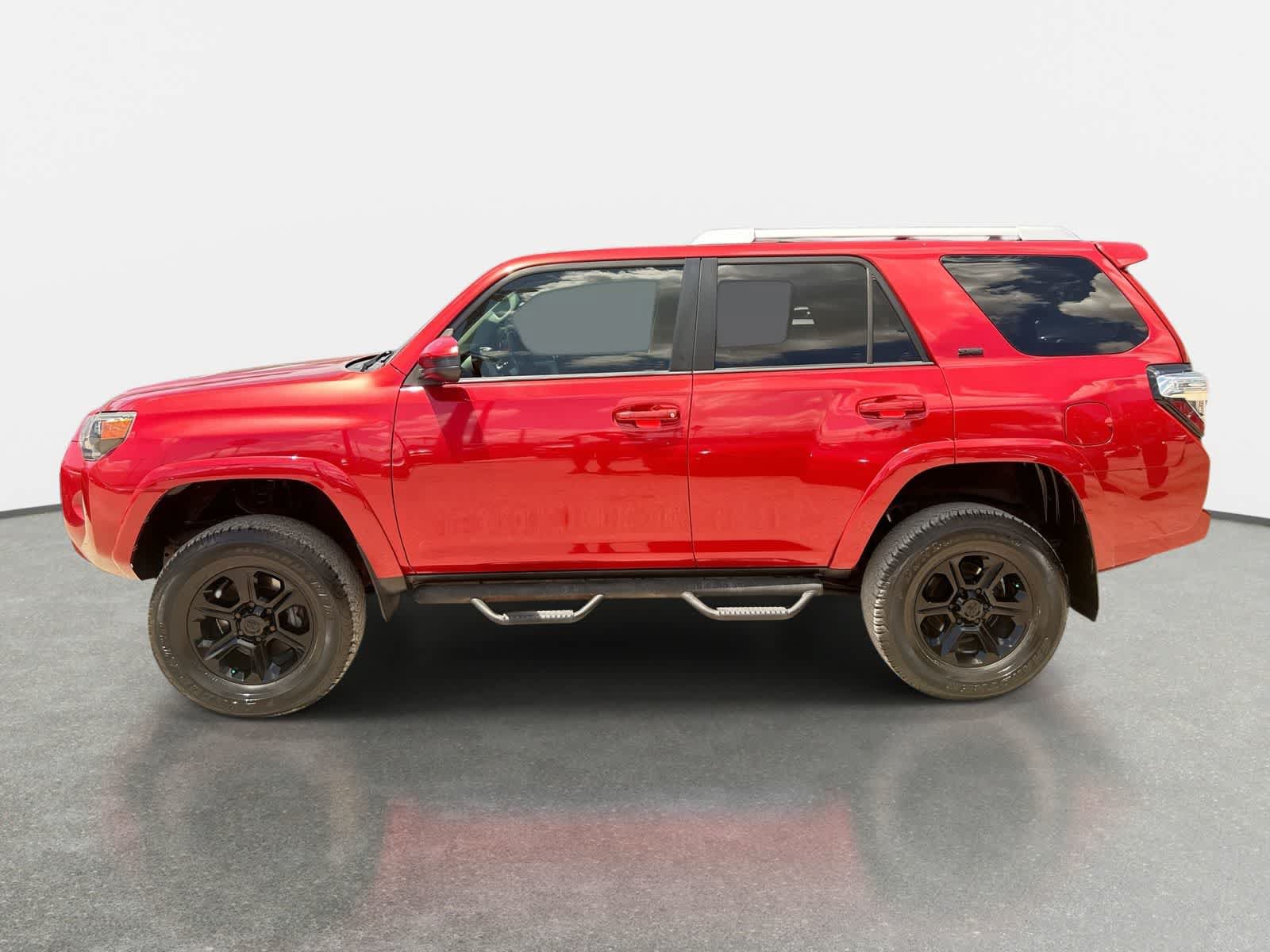 Used 2015 Toyota 4Runner SR5 AWD/4WD image 4