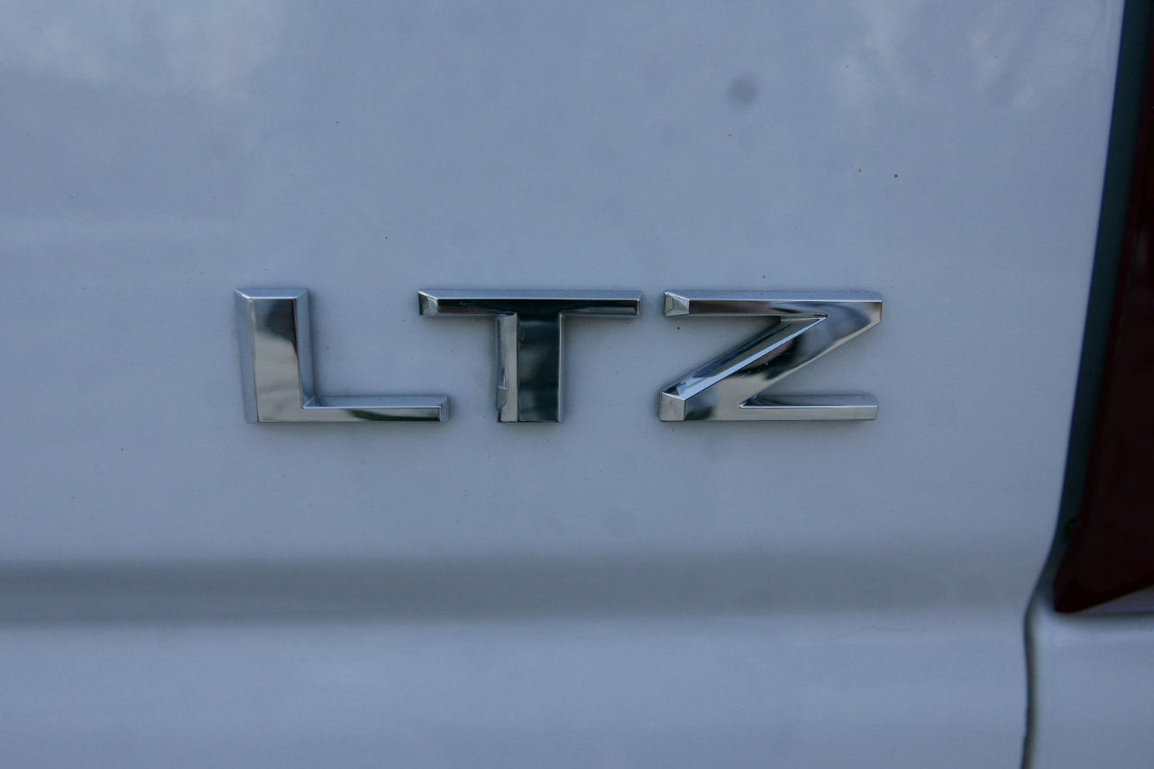 Used 2024 Chevrolet Silverado 3500 LTZ w/ LTZ Convenience Package image 27