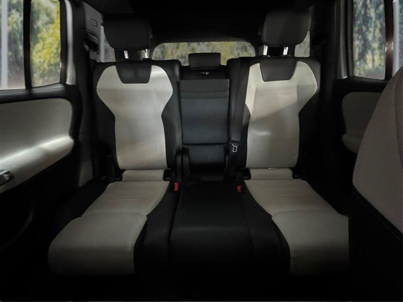 Used 2020 Mercedes-Benz GLB 250 4MATIC image 15