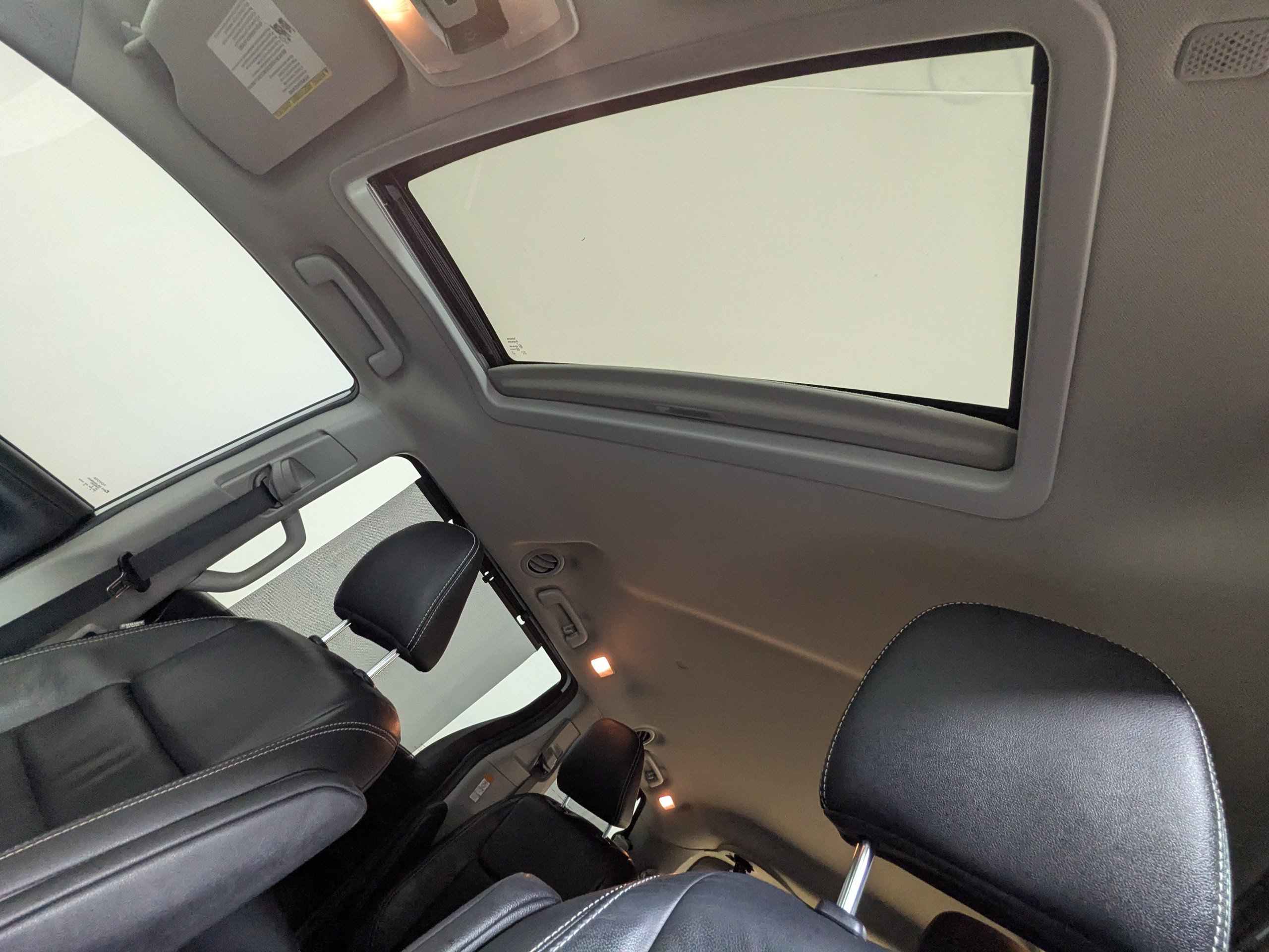 Used 2019 Toyota Sienna SE w/ SE Preferred Package AWD/4WD image 22