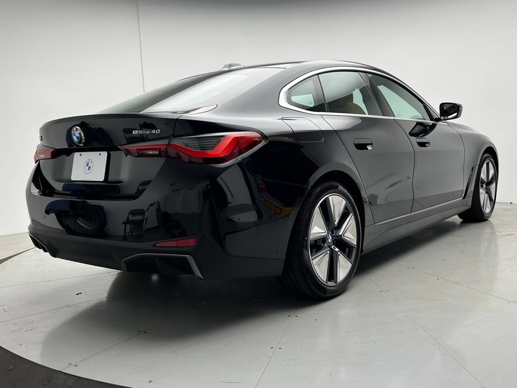 Used 2026 BMW i4 eDrive40 w/ Premium Package RWD image 3