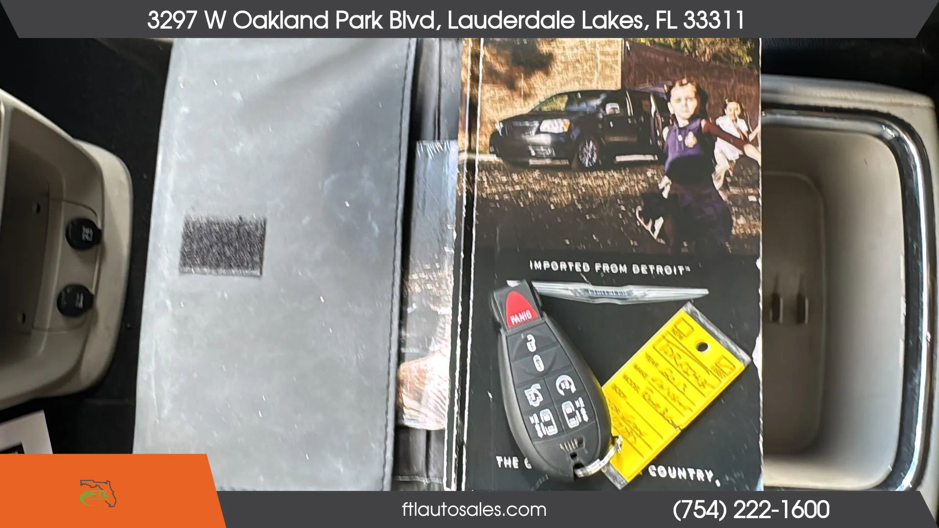 Used 2013 Chrysler Town & Country Touring image 59