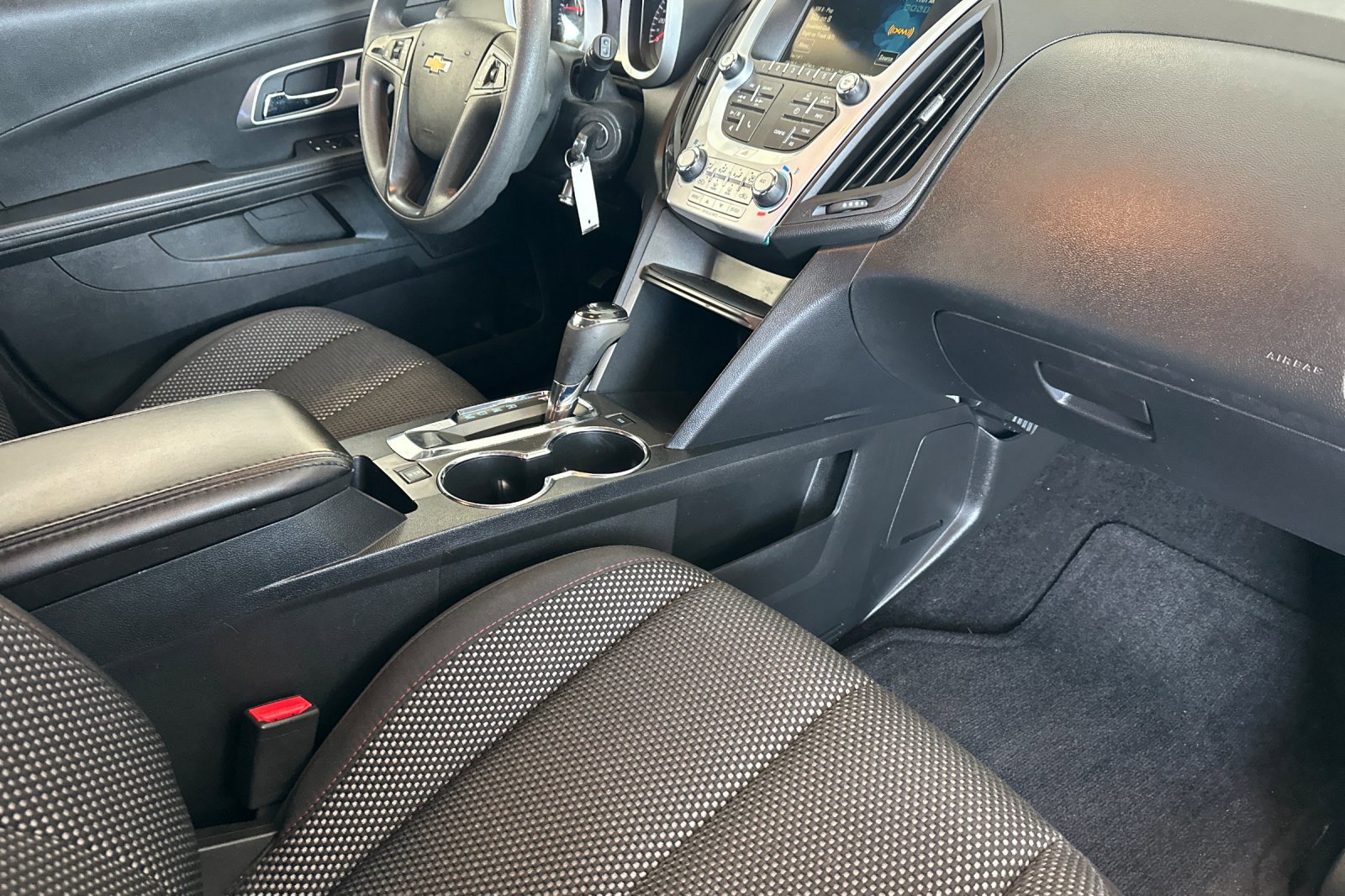 Used 2016 Chevrolet Equinox LS AWD/4WD image 16