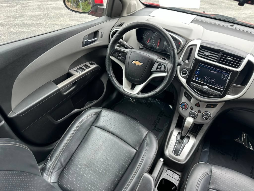 Used 2018 Chevrolet Sonic Premier FWD image 23