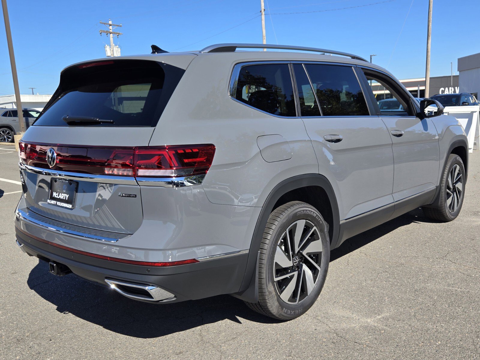 New 2026 Volkswagen Atlas SEL image 3
