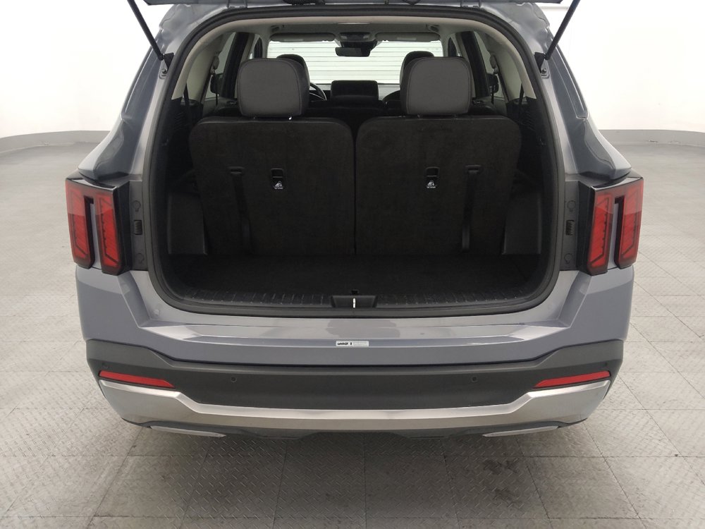 Used 2024 Kia Sorento S image 29