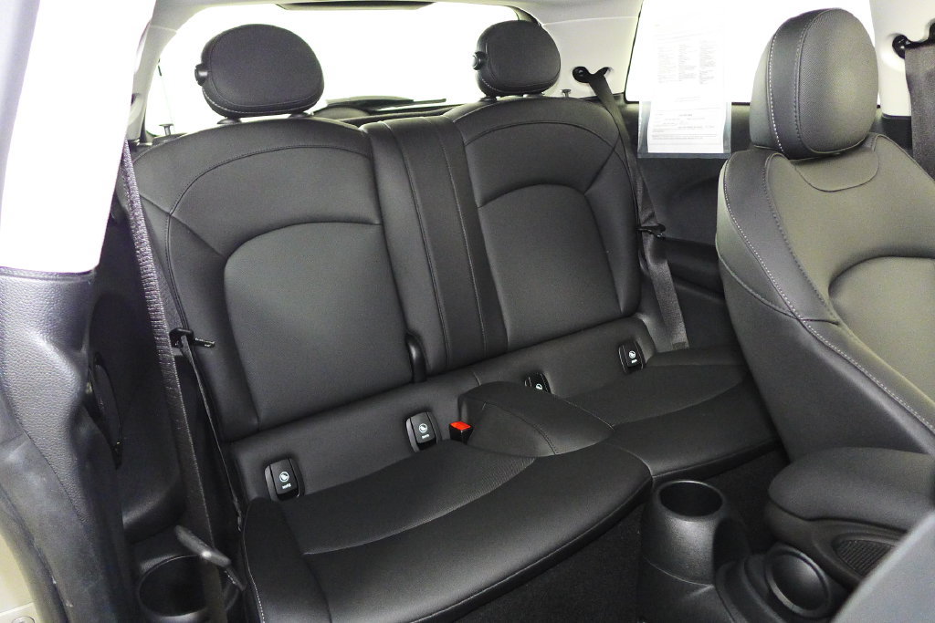 Certified 2024 MINI Cooper SE FWD image 21