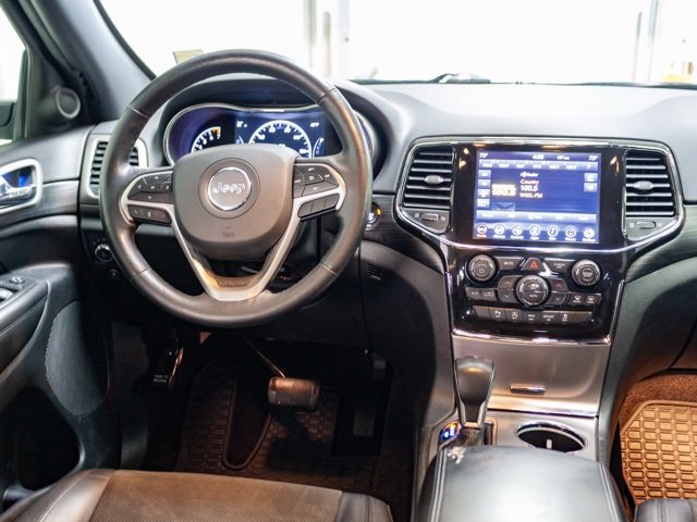 Used 2021 Jeep Grand Cherokee Laredo X image 9