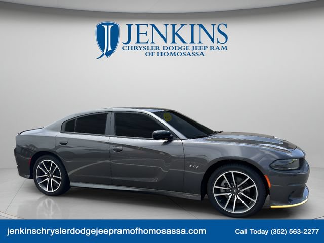 Used 2023 Dodge Charger R/T w/ Plus Group RWD image 2