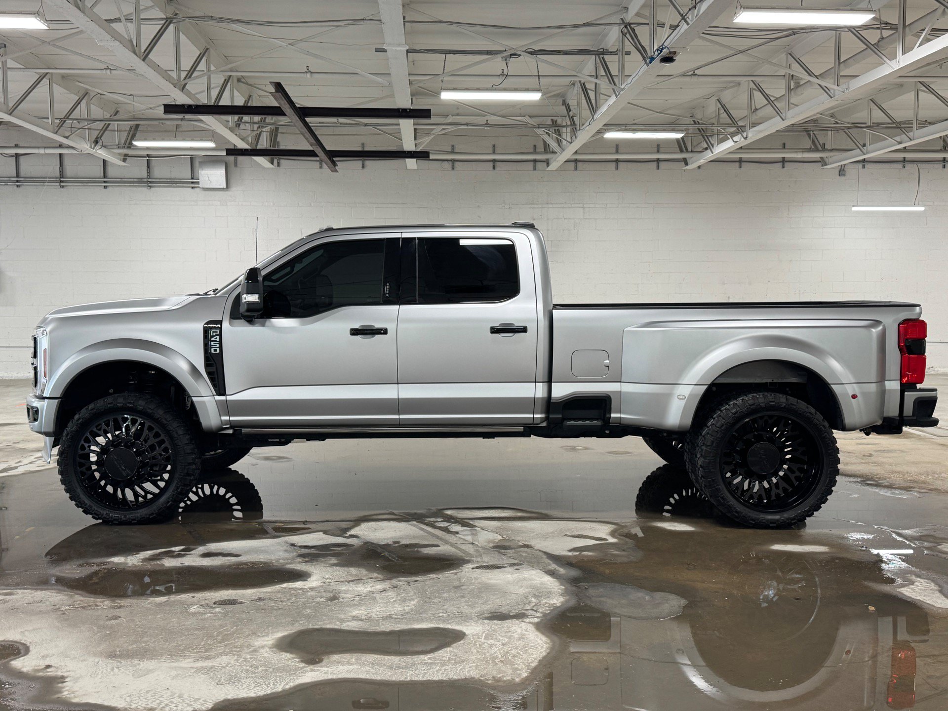 Used 2024 Ford F450 Platinum w/ Camper Package AWD/4WD image 3