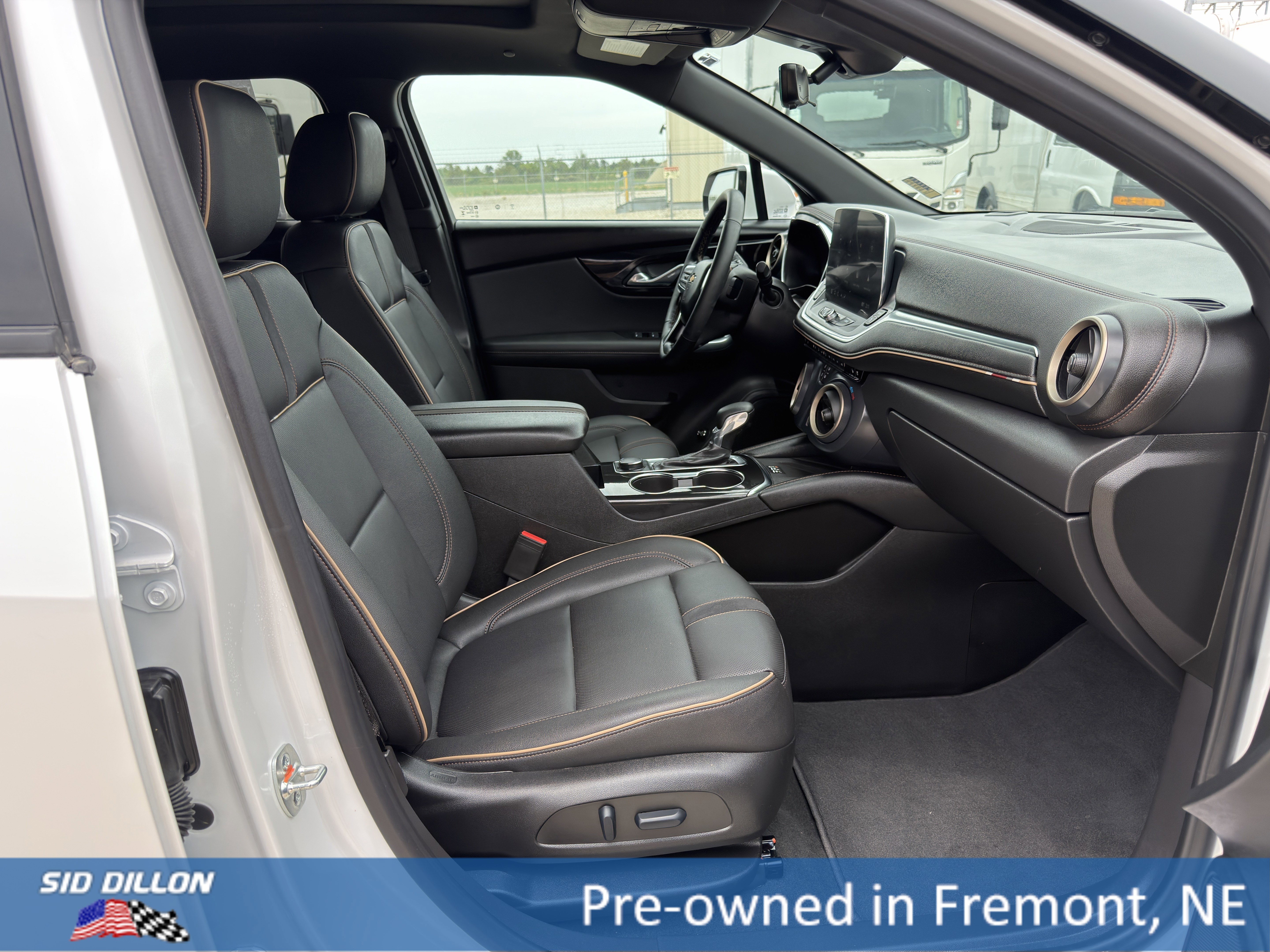 Certified 2025 Chevrolet Blazer Premier w/ Driver Confidence II Package AWD/4WD image 17