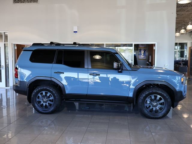 Used 2025 Toyota Land Cruiser image 2