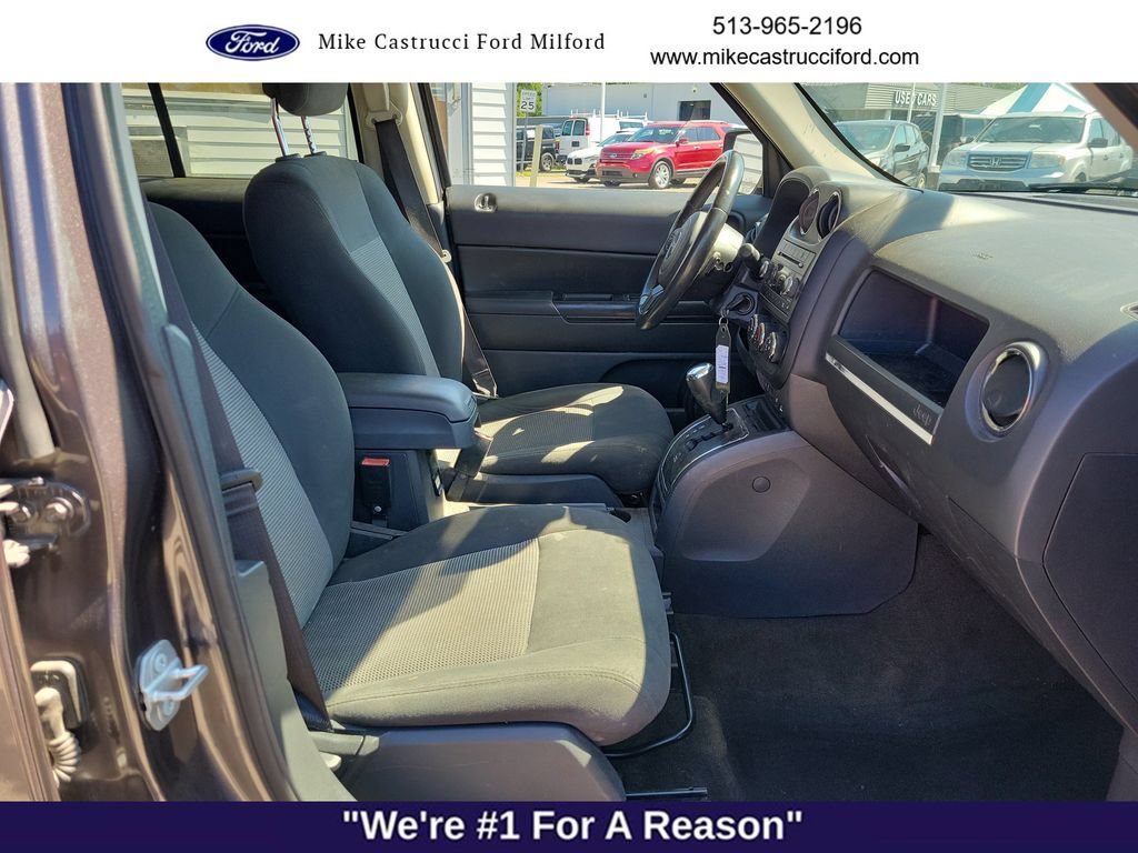 Used 2015 Jeep Patriot Latitude FWD image 22
