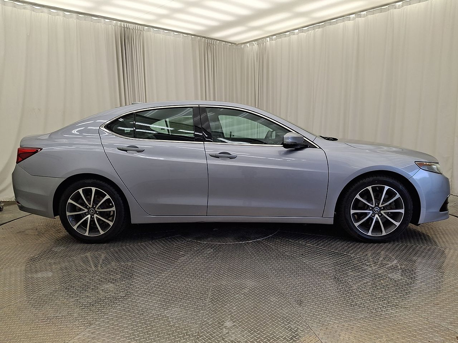 Used 2015 Acura TLX w/ Technology Package AWD/4WD image 29