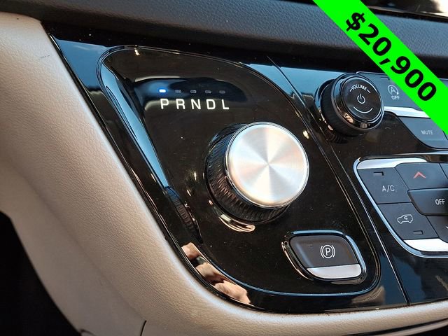 Certified 2023 Chrysler Voyager LX image 16