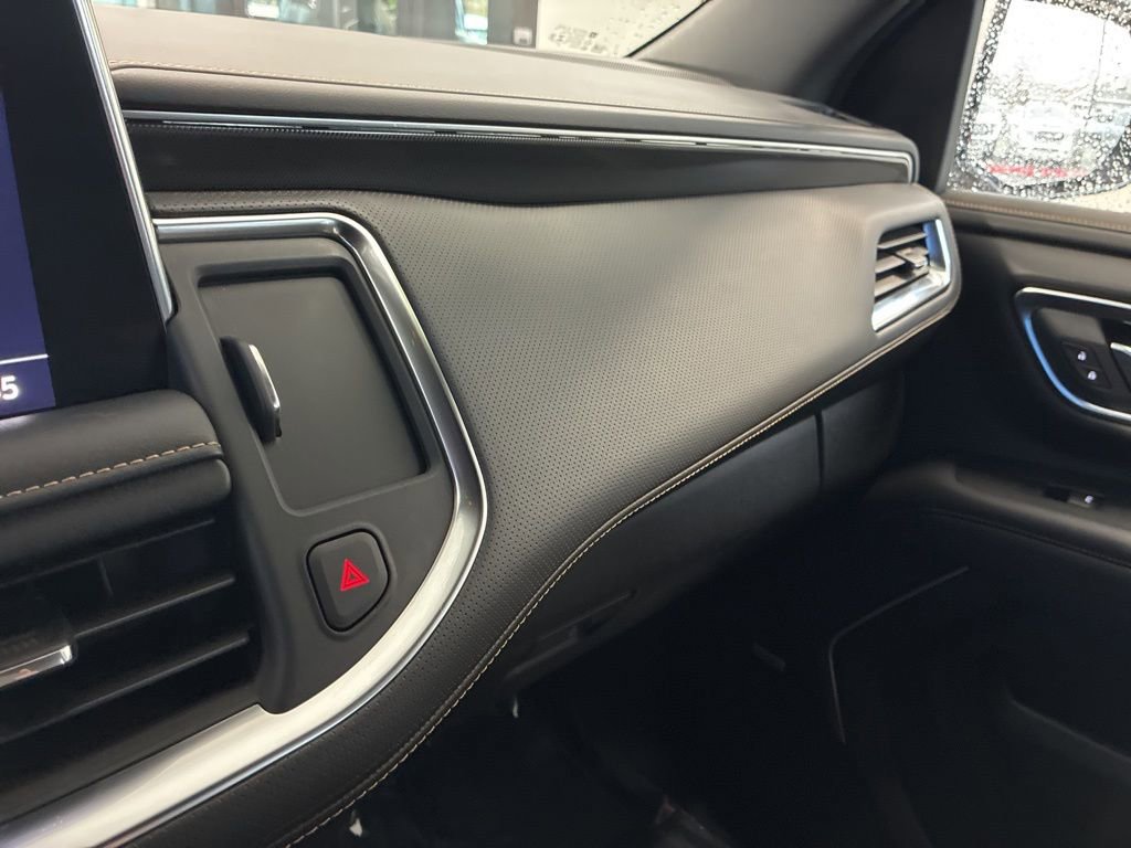 Used 2021 GMC Yukon AT4 w/ Rear Media and Nav Package image 33