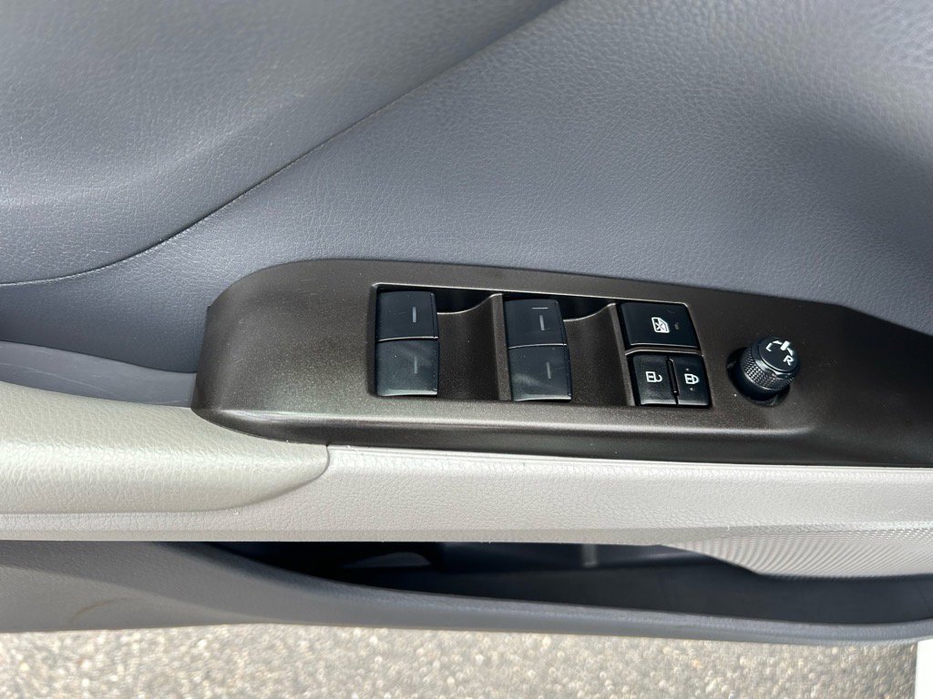 Used 2023 Toyota Camry LE w/ Convenience Package FWD image 19