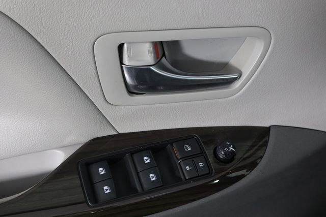 Used 2020 Toyota Sienna XLE w/ XLE Navigation Package image 22