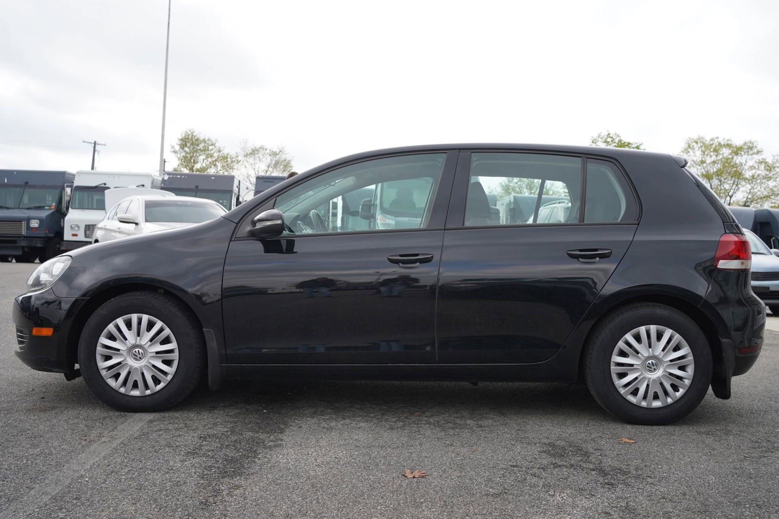 Used 2013 Volkswagen Golf 4-Door image 10