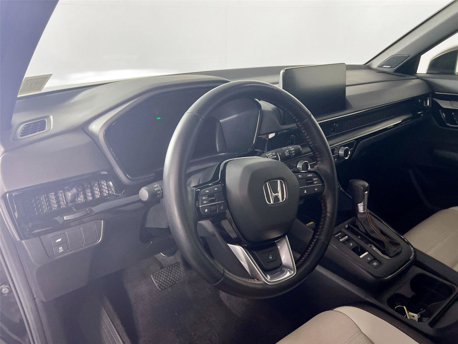 Used 2025 Honda CR-V Sport Touring image 10