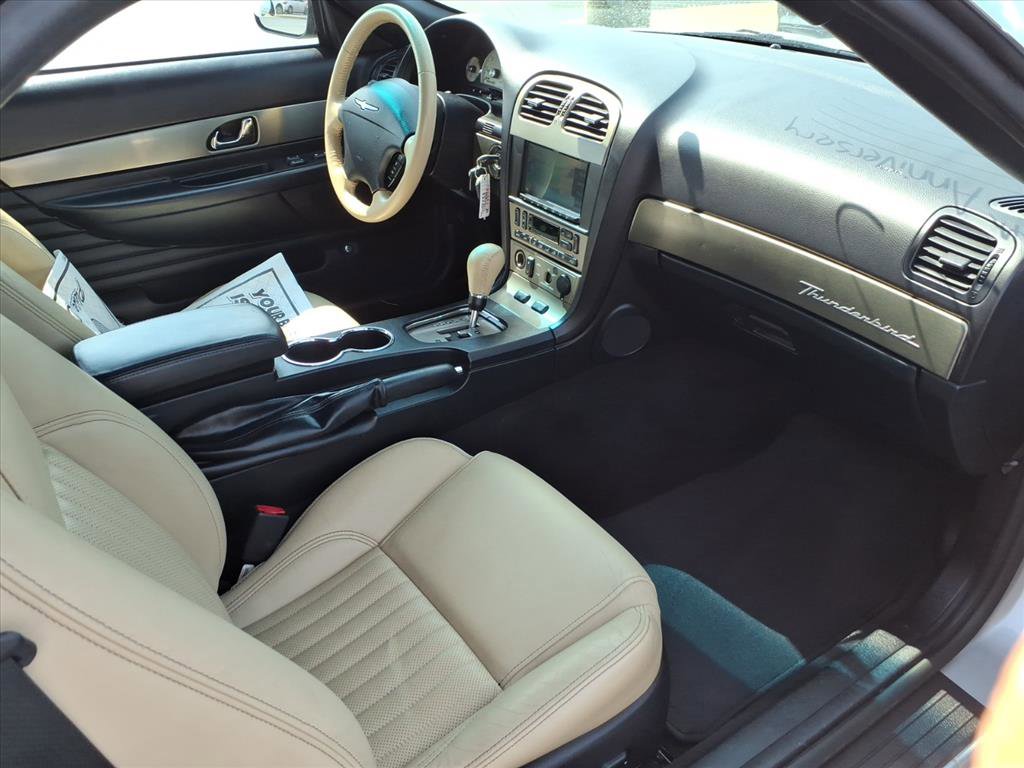 Used 2005 Ford Thunderbird Deluxe image 6